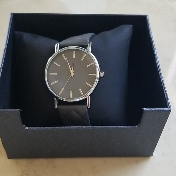 Unisex Grey Silver Watch nwot - Picture 1 of 6